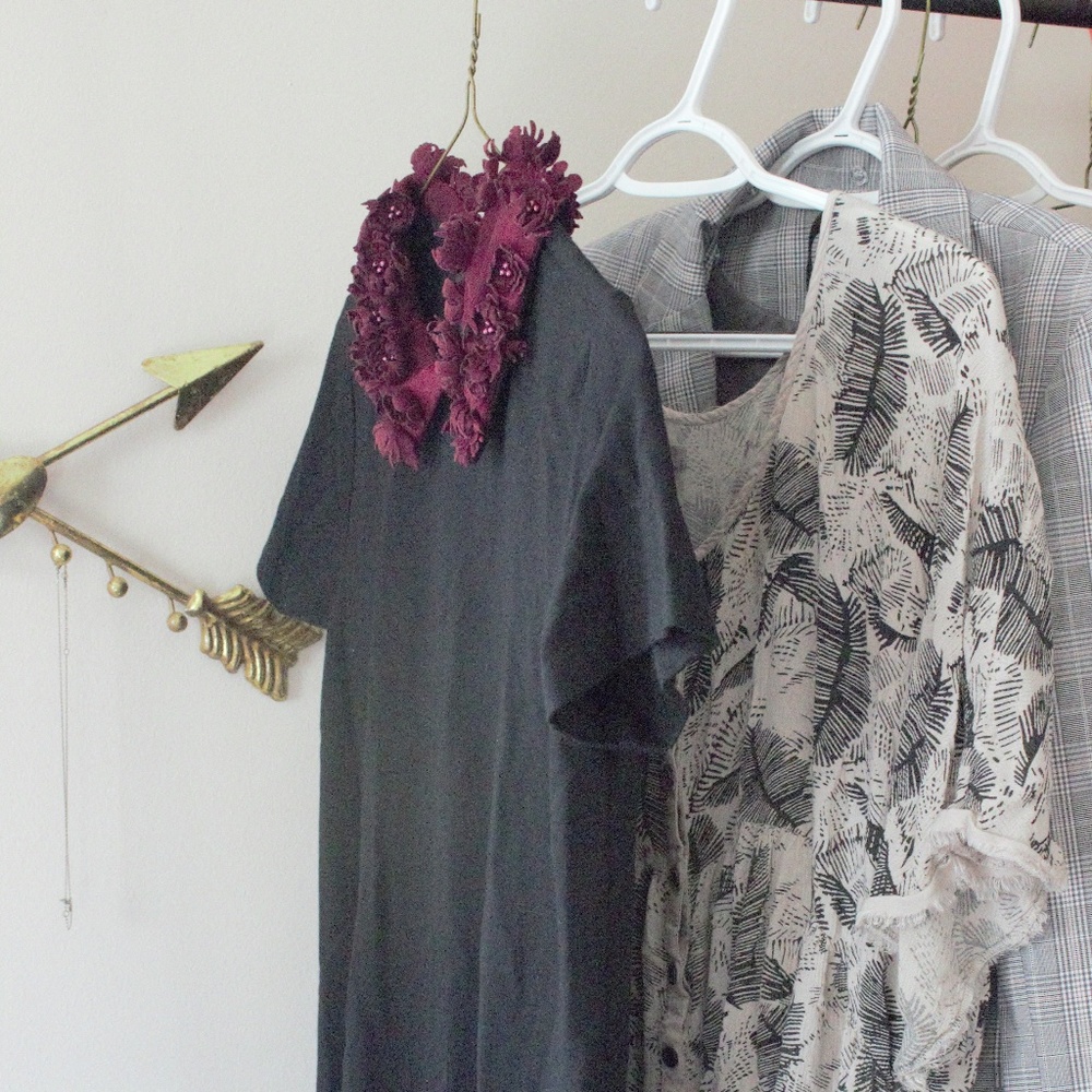 Lord and Taylor Sheath Dress with Floral Collar